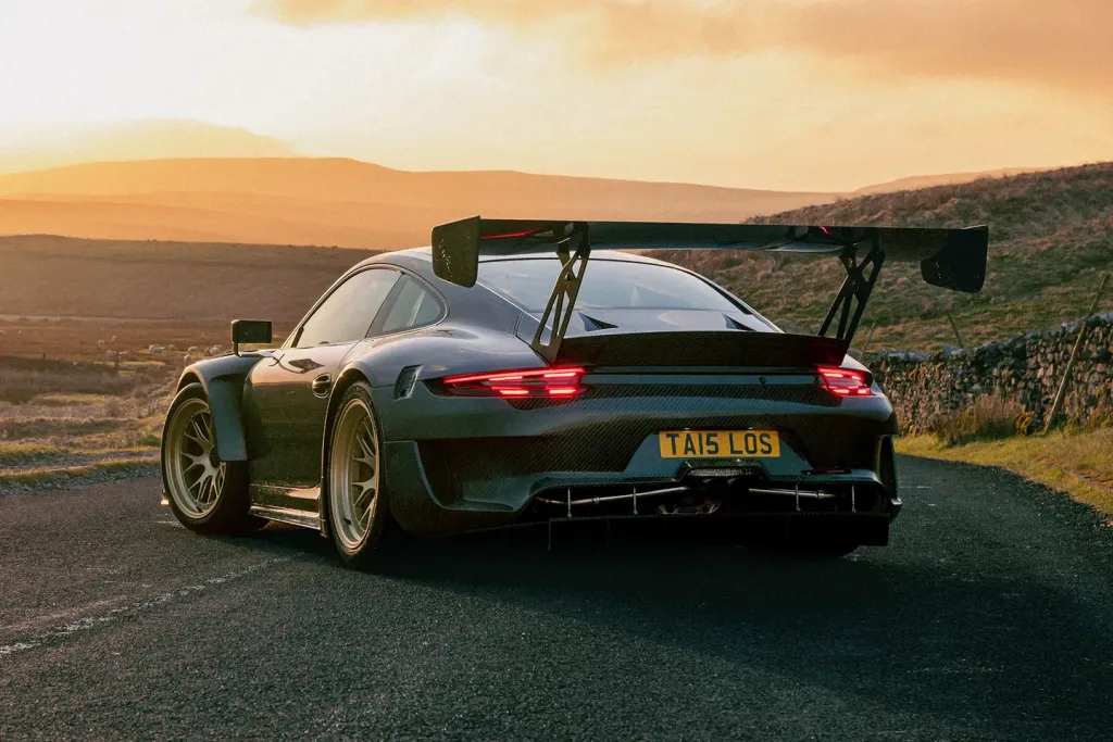 Talos 911 RT получил карбоновый widebody, 540 л.с. и цену от 850 000 фунтов без донорского Porsche