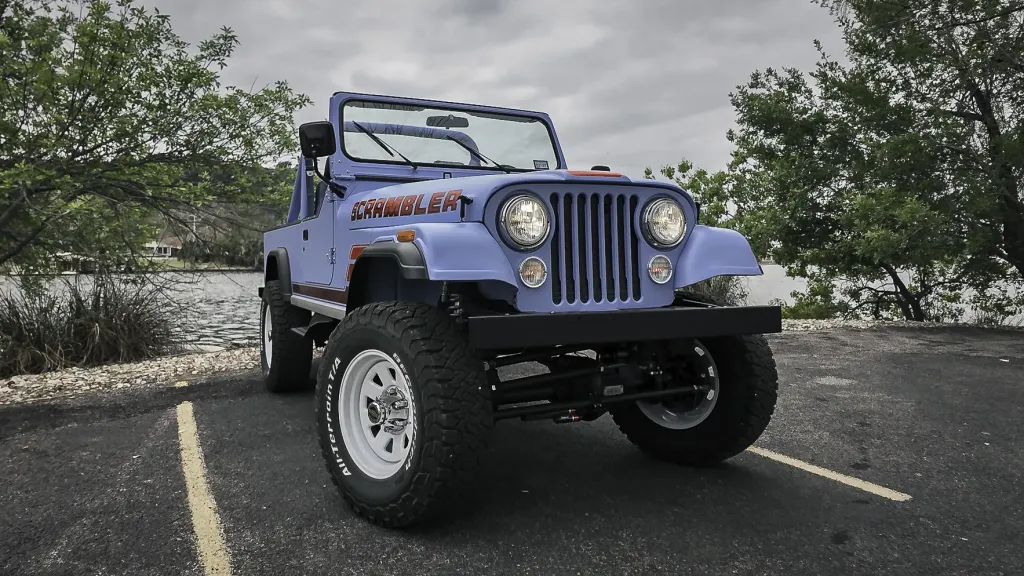 Vigilante Jeep Scrambler: алюминиевый кузов, 6,4-литровый Hemi V8, Dana 44/60 и девять месяцев ожидания