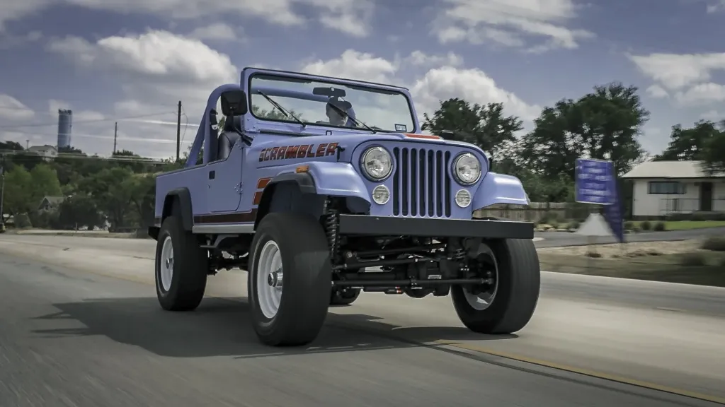 Vigilante Jeep Scrambler: алюминиевый кузов, 6,4-литровый Hemi V8, Dana 44/60 и девять месяцев ожидания
