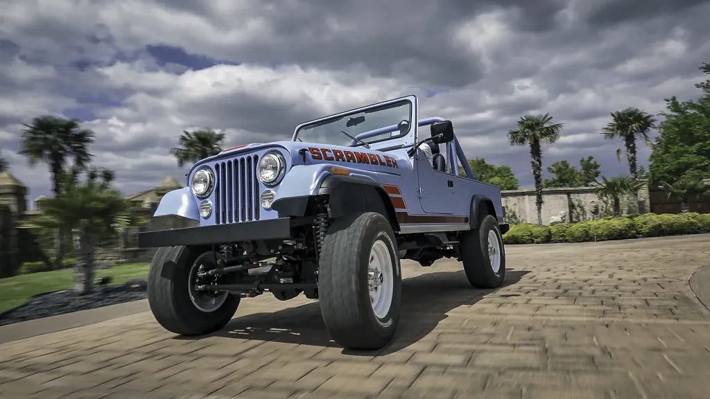Vigilante Jeep Scrambler: алюминиевый кузов, 6,4-литровый Hemi V8, Dana 44/60 и девять месяцев ожидания