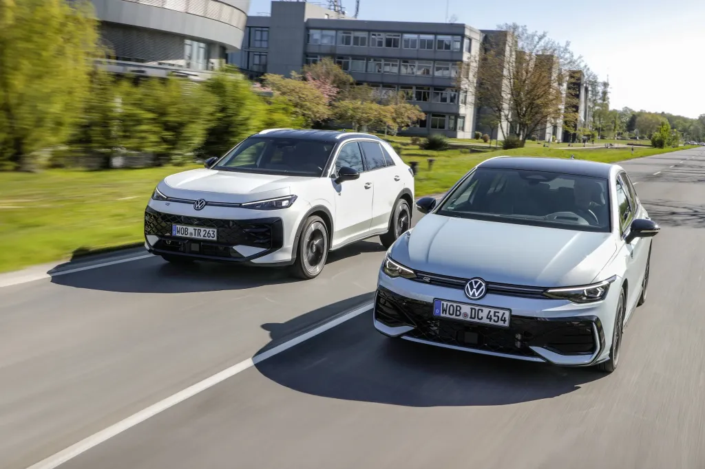 Volkswagen представил полный гибрид для Golf и T-Roc: EV-режим до 60 км/ч и запуск в конце 2026 года