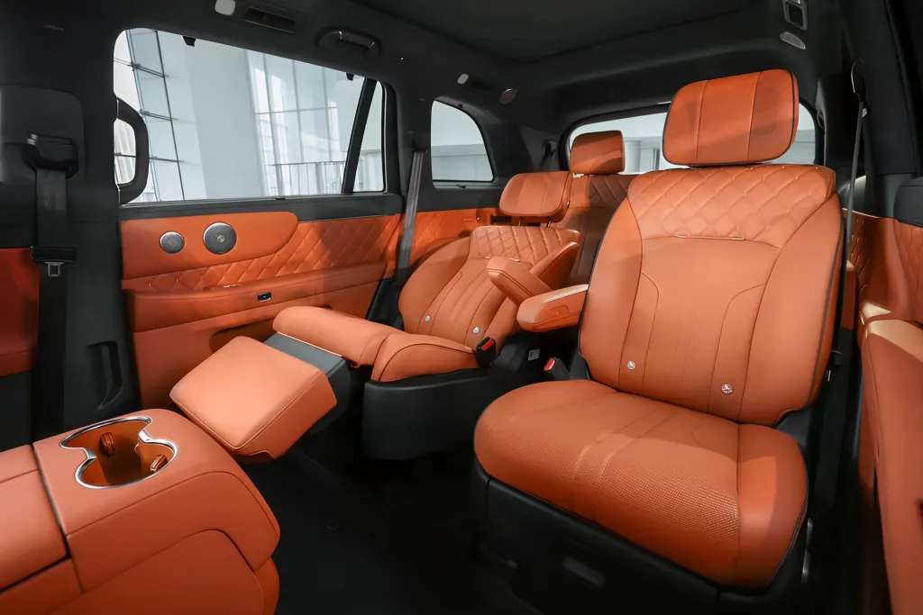 Wey V9X стартовал в Китае с ценой от 349 800 юаней и тремя PHEV-версиями