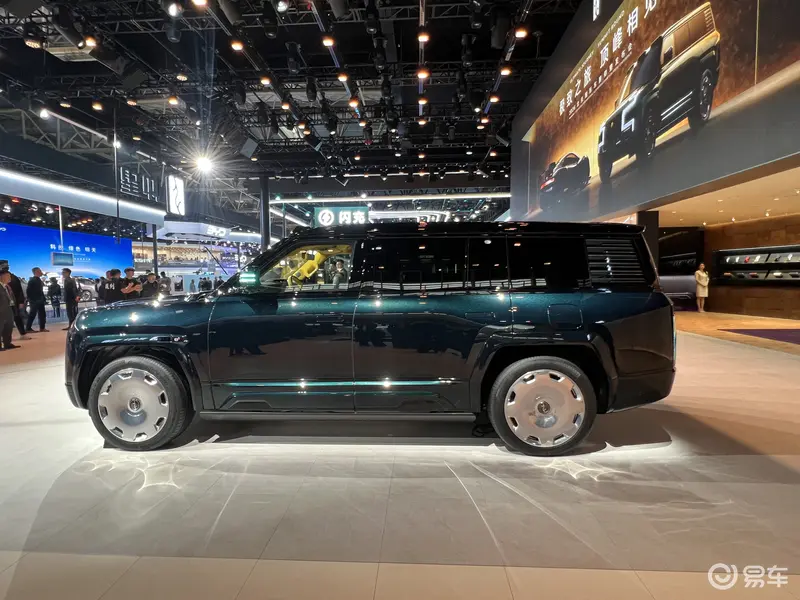 Yangwang показал в Пекине спецверсии U8L: роскошный SUV