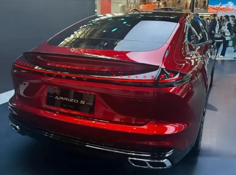 Chery представил Arrizo S: новый седан получил 2,0-литровый турбомотор мощностью 192 кВт