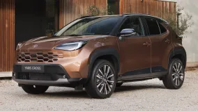 Toyota представила обновленный Yaris Cross для Европы и Великобритании с новым дизайном и прежней гибридной гаммой