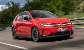 Volkswagen ID. Polo GTI дебютировал с 223 л.с., передним приводом, блокировкой дифференциала и запасом хода 424 км WLTP