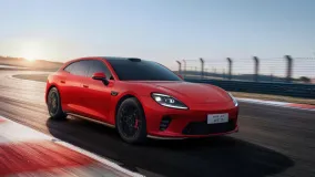 Huawei и GAC готовят запуск Aistaland GT7: крупный электрический shooting brake должен выйти в Китае в июне
