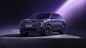 AUDI E7X откроет предпродажу 8 мая: 109 кВт·ч, до 751 км по CLTC и 59-дюймовый экран в салоне