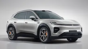 Changan Nevo Q06 появился в базе MIIT: новый SUV получит EV- и EREV-версии, 800 В и двухмоторную заднюю схему