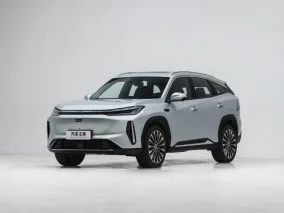 Geely Galaxy M7 стартовал в Китае с ценой от 109 800 юаней и более чем 10 000 заказов за 12 часов