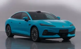 Denza Z9 EV появился в базе MIIT: электрический седан получил до 1328 л.с. и максималку 270 км/ч