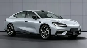 Geely Galaxy TT появился в базе MIIT: 4999 мм длины, мотор 245 кВт и новый дизайн электрического седана