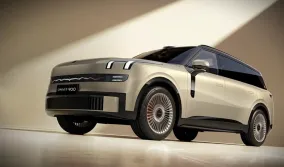 Lynk & Co 900 получил пятиместную версию: до 1363 км хода, багажник свыше 1000 литров и цена от 254 800 юаней