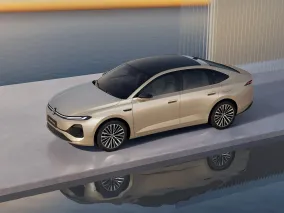 Volkswagen ID. Era 5S дебютировал в Китае как PHEV-седан с 160 км электрического хода и запасом более 2000 км