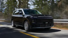 Leapmotor D19 стартовал в Китае с самой большой в мире батареей среди EREV и ценой от 219 800 юаней
