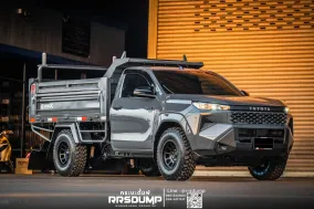 Toyota Hilux Travo в Таиланде превратили в самосвал RRS с краном на 1000 кг и грузоподъемностью до 5000 кг