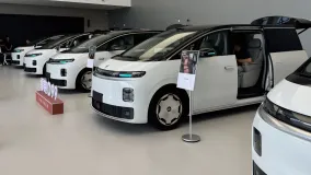 Leapmotor D99 добрался до дилеров в Китае: первый минивэн марки получил EREV-версию с батареей 80,3 кВт·ч