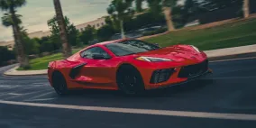 Обновленный Chevrolet Corvette Stingray 2027 стал самым доступным новым автомобилем с максималкой 322 км/ч