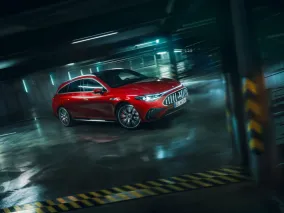 Mercedes-AMG CLA 45 4MATIC+ стал электрическим: три мотора, 671 л.с., 1759 Нм и запас более 669 км