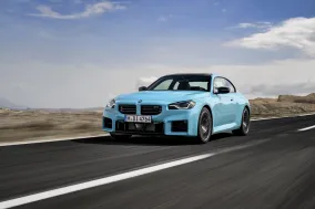 BMW M2 xDrive стал первым полноприводным M2: купе ускоряется до 96 км/ч за 3,6 секунды