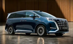 Denza D9 добавил версию Flash Charging Luxury: цена снижена до 329 800 юаней, техника сохранена