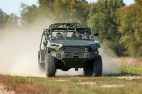 Британская армия может сменить старые Land Rover на новые 4x4 от JLR, GM или Ineos