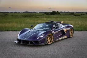 Hennessey показала первый клиентский Venom F5-M Roadster с механикой и 2031 л.с.
