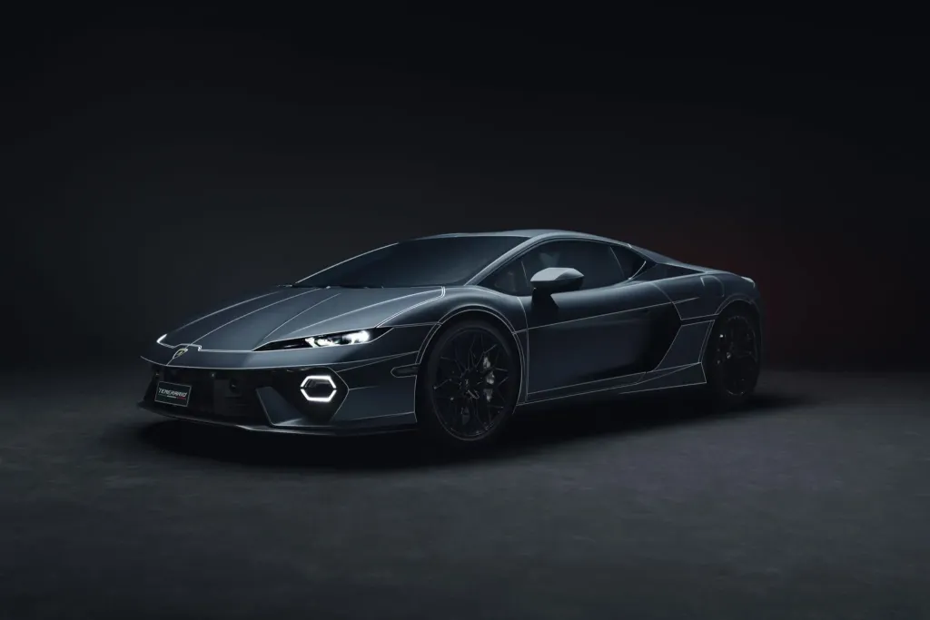 Lamborghini Temerario получил два проекта Ad Personam с графикой по мотивам дизайнерских эскизов