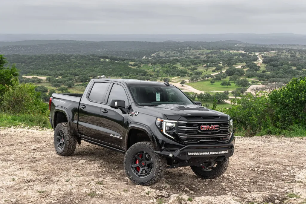 Hennessey Goliath 700 превратил GMC Sierra AT4 в 700-сильный внедорожный пикап с нагнетателем