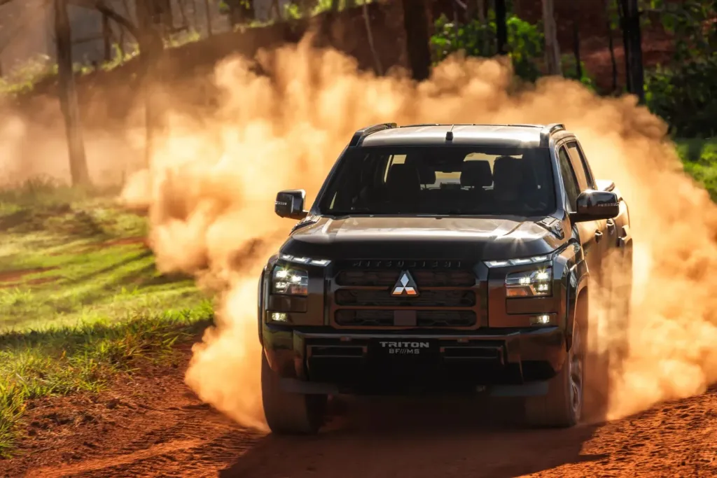 Mitsubishi Triton BF///MS