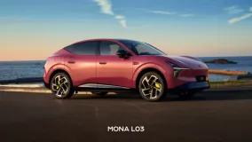 Xpeng показал Mona L03: компактный SUV выйдет в июле с EV и EREV-версиями