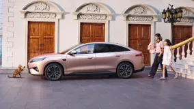 BYD Qin Max запущен в Китае: DM-i и EV стоят от 99 900 юаней