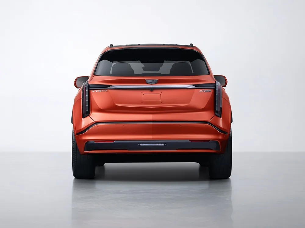 Cadillac XT5 PHEV вышел в Китае с двумя электромоторами