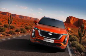 Cadillac XT5 PHEV вышел в Китае с двумя электромоторами, лидаром и системой Momenta