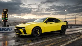 Dodge Charger Super Bee Launch Edition вышел с 3,0-литровым Hurricane, 600 л.с. и разгоном до 60 миль/ч за 3,6 секунды