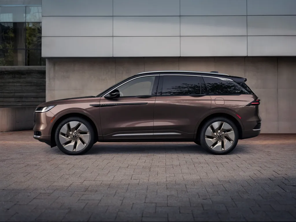 Lincoln Nautilus 2027