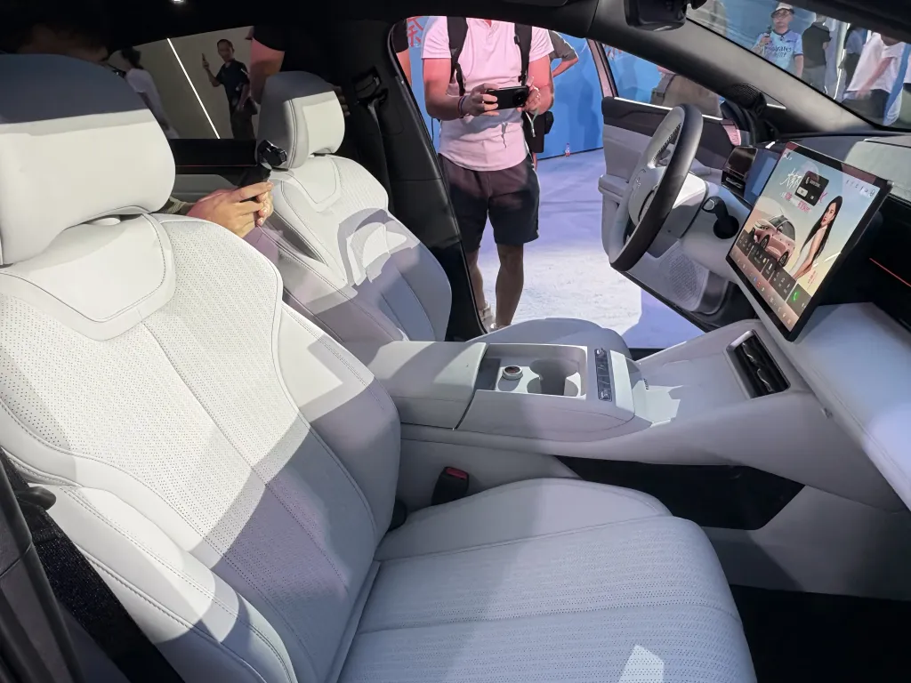 BYD Qin Max
