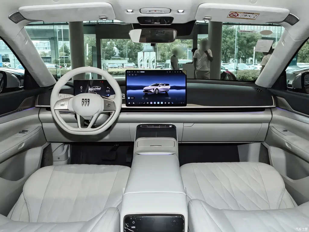 Buick Electra L7 EV запустили в Китае