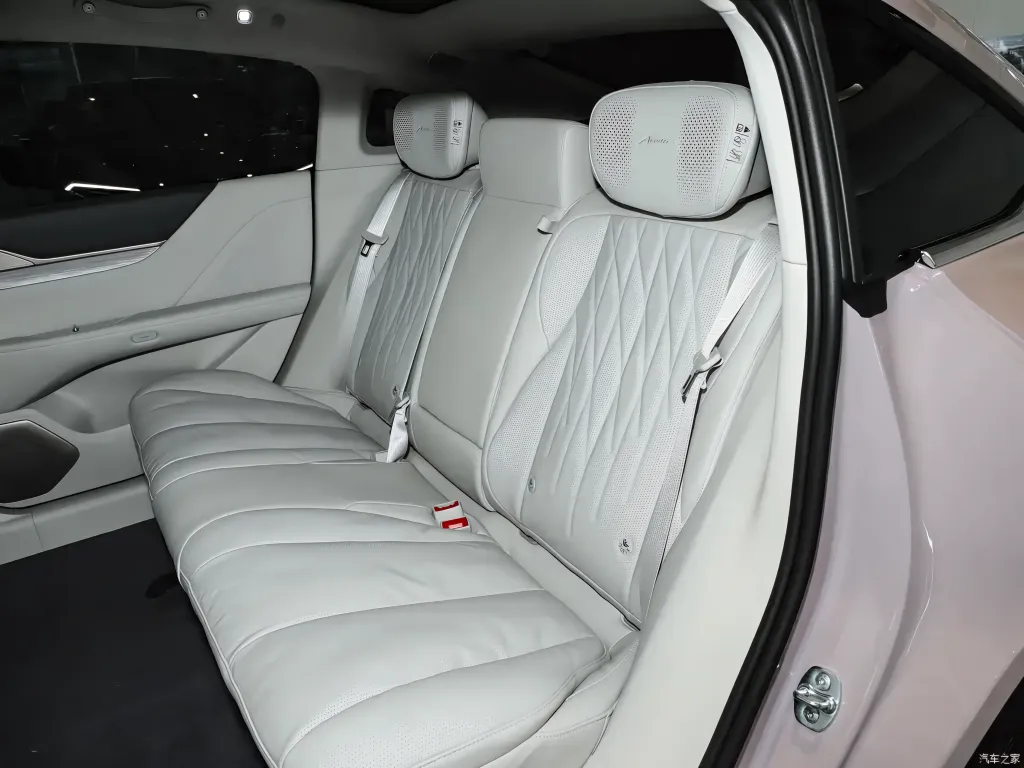 Buick Electra L7 EV запустили в Китае