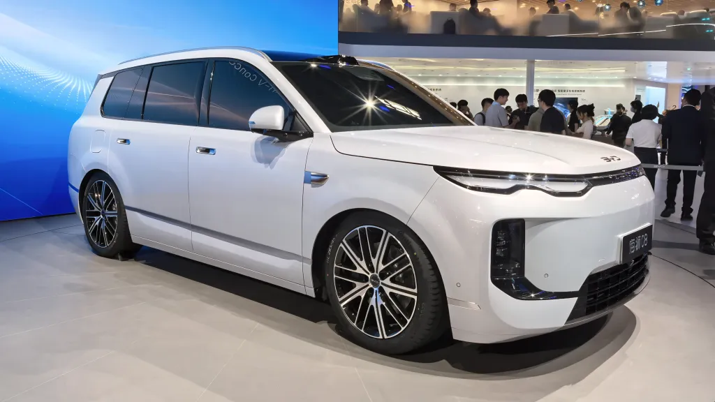 BYD Sealion 08