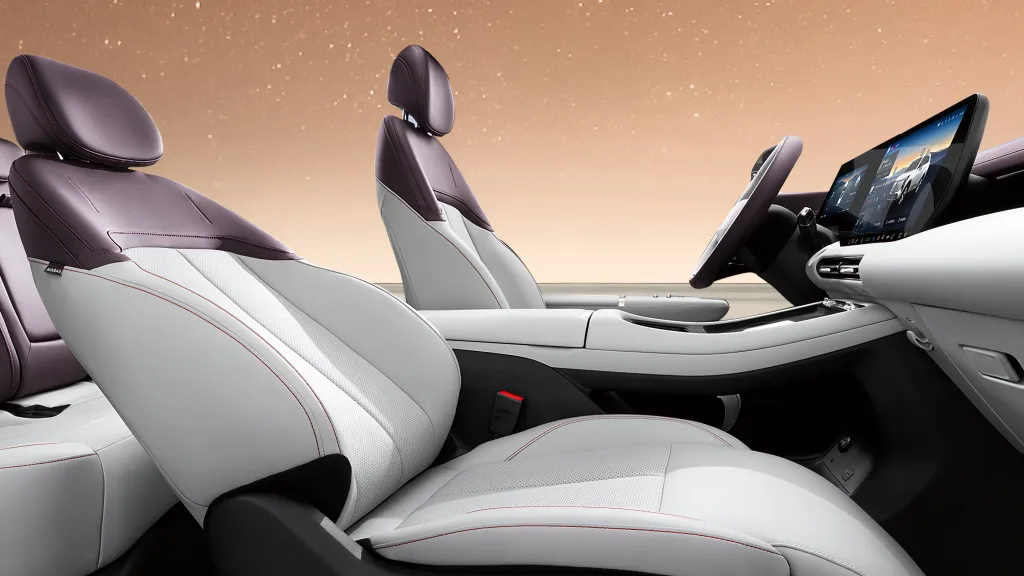 Changan CS55 Plus HEV выйдет в Китае 18 августа