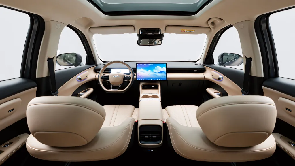 Chery Fulwin T7 начал предзаказы в Китае