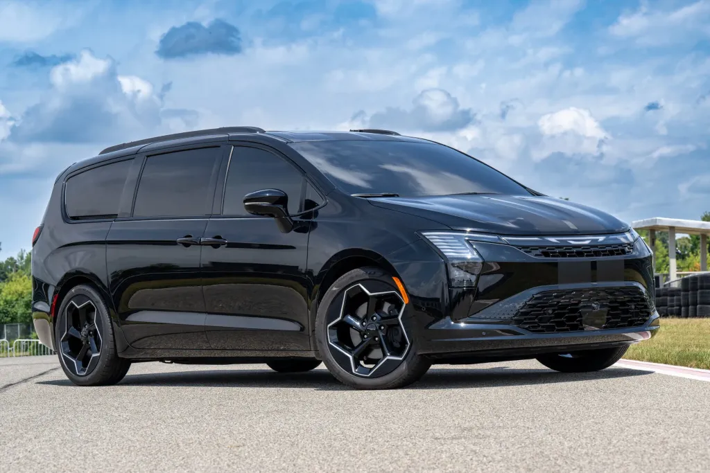 Chrysler Pacifica Factory