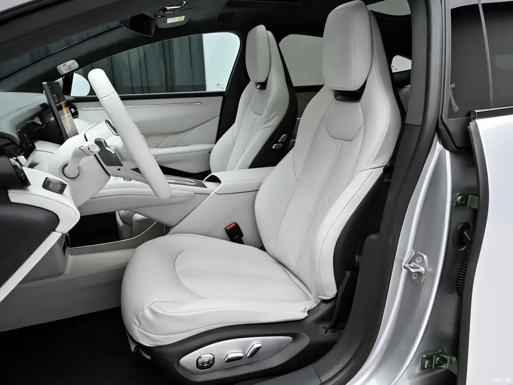 BYD Fang Cheng Bao Formula S GT раскрыли интерьер