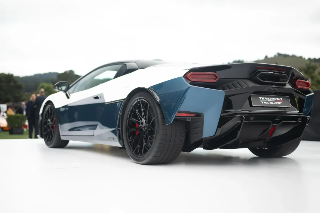 Lamborghini представила единственный Temerario Tricolore