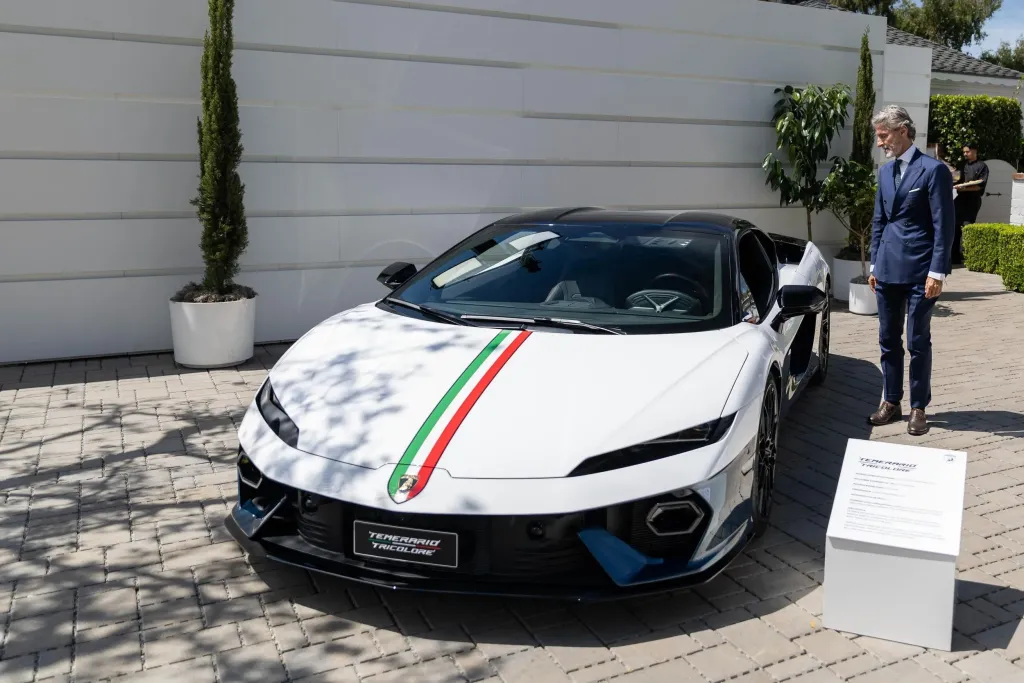 Lamborghini представила единственный Temerario Tricolore