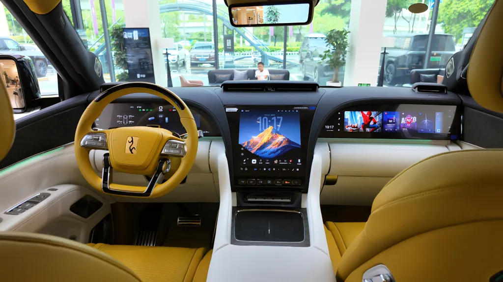 BYD Yangwang U8L