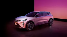 Renault Scenic E-Tech обновился: батареи LFP и NMC, Google Gemini и до 642 км WLTP