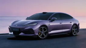 Denza Z9S запущен в Китае: до 1210 л.с., 1100 км CLTC и цена от 255 800 юаней