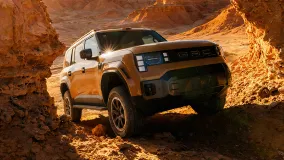GAC Yue 7 вышел в Китае: подключаемый гибрид с клиренсом до 310 мм и ценой от 161 800 юаней